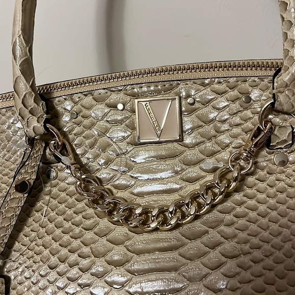 Victoria’s Secret tan reptile faux leather bag with gold hardware, mirror - Picture 3 of 12